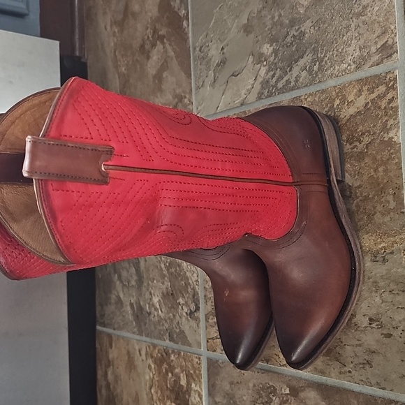 NWOT!! Frye Billy Stitch Sz. 7.5 Brown & Red Boots - Picture 2 of 6